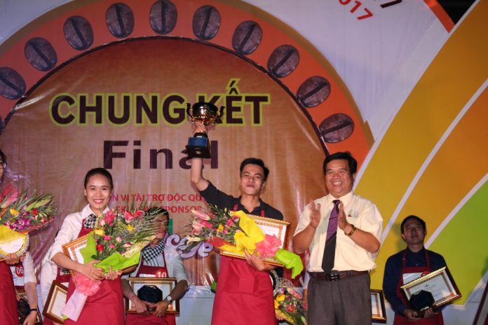 Huỳnh Đặng Minh Đức - Đệ Nhất pha chế cà phê tại Việt Nam năm 2017