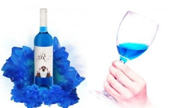 Rượu vang xanh đầu tiên trên thế giới