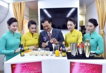 Học pha chế thức uống tại Hội Bartender Sài Gòn Vietnam Airlines sắp phục vụ 11 loại cocktail mới